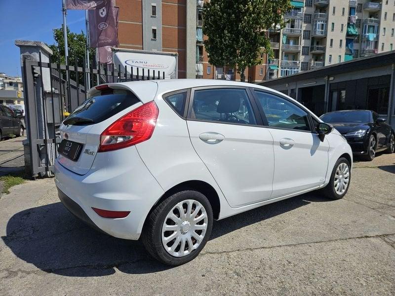 Ford Fiesta Fiesta 5p 1.4 16v Titanium GPL