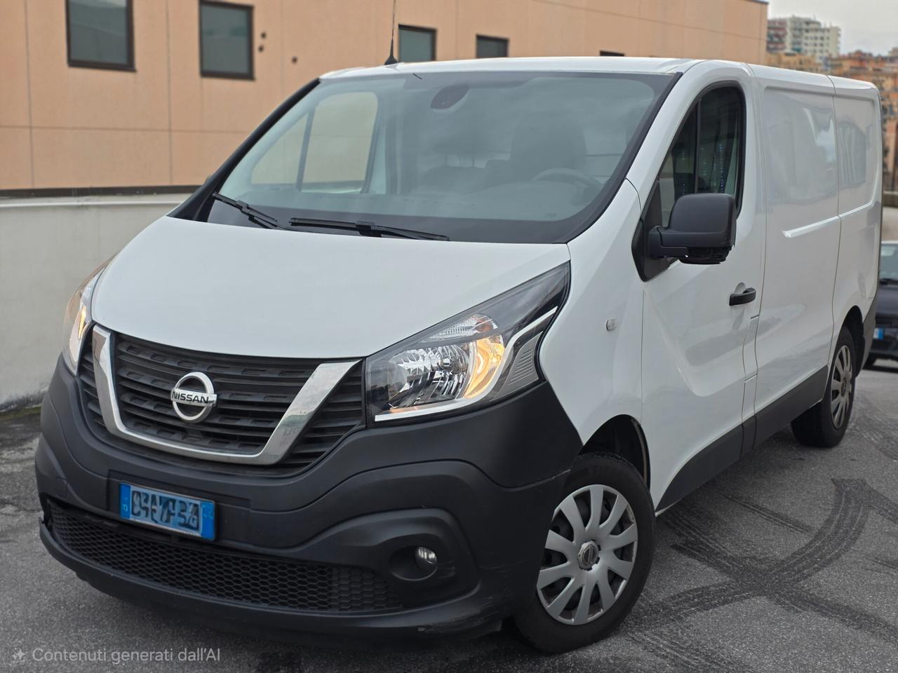 Nissan NV300 27 2.0 dCi 120CV PC-TN Van