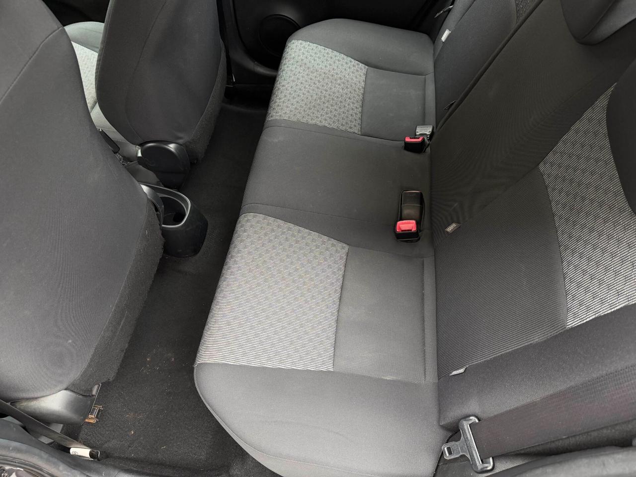 Toyota Yaris 1.0 5 porte Cool NEOPATENTATI