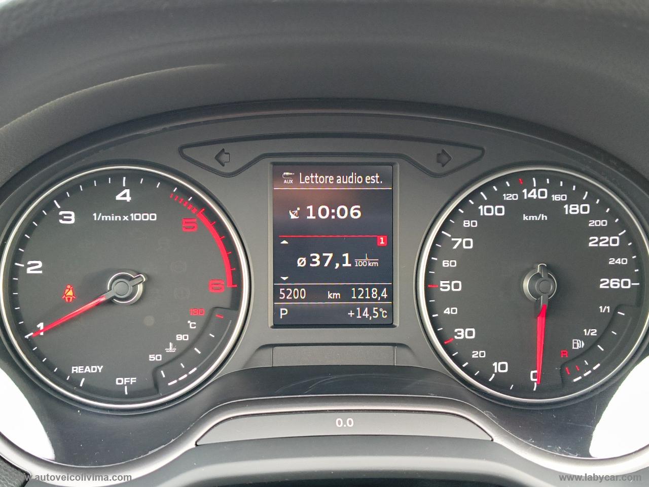 AUDI Q2 30 TDI S tronic Business 5.000 KM