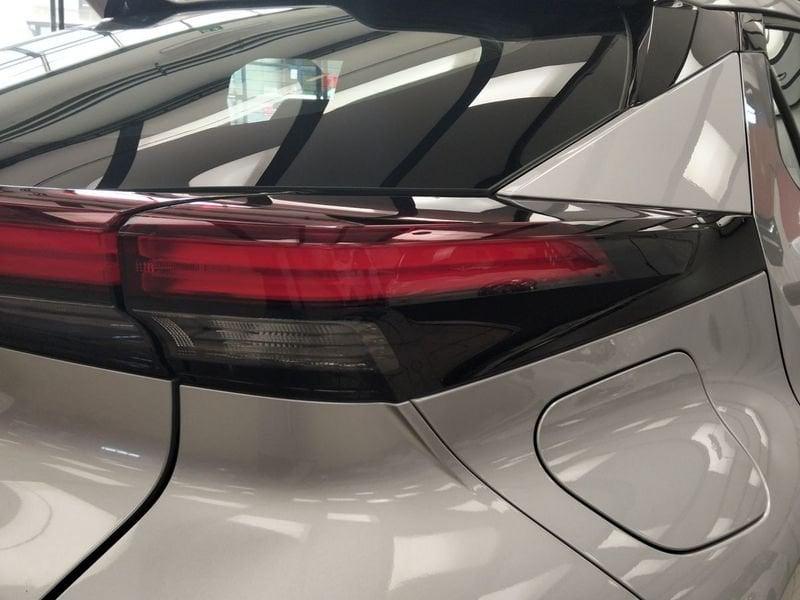 Toyota C-HR Plug-in Hybrid 220 Active