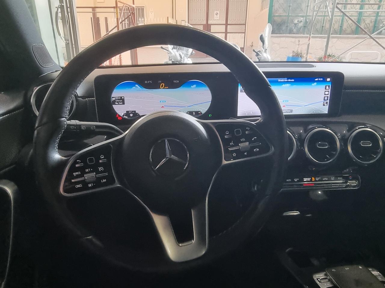 Mercedes-benz A 180 d Automatic Business