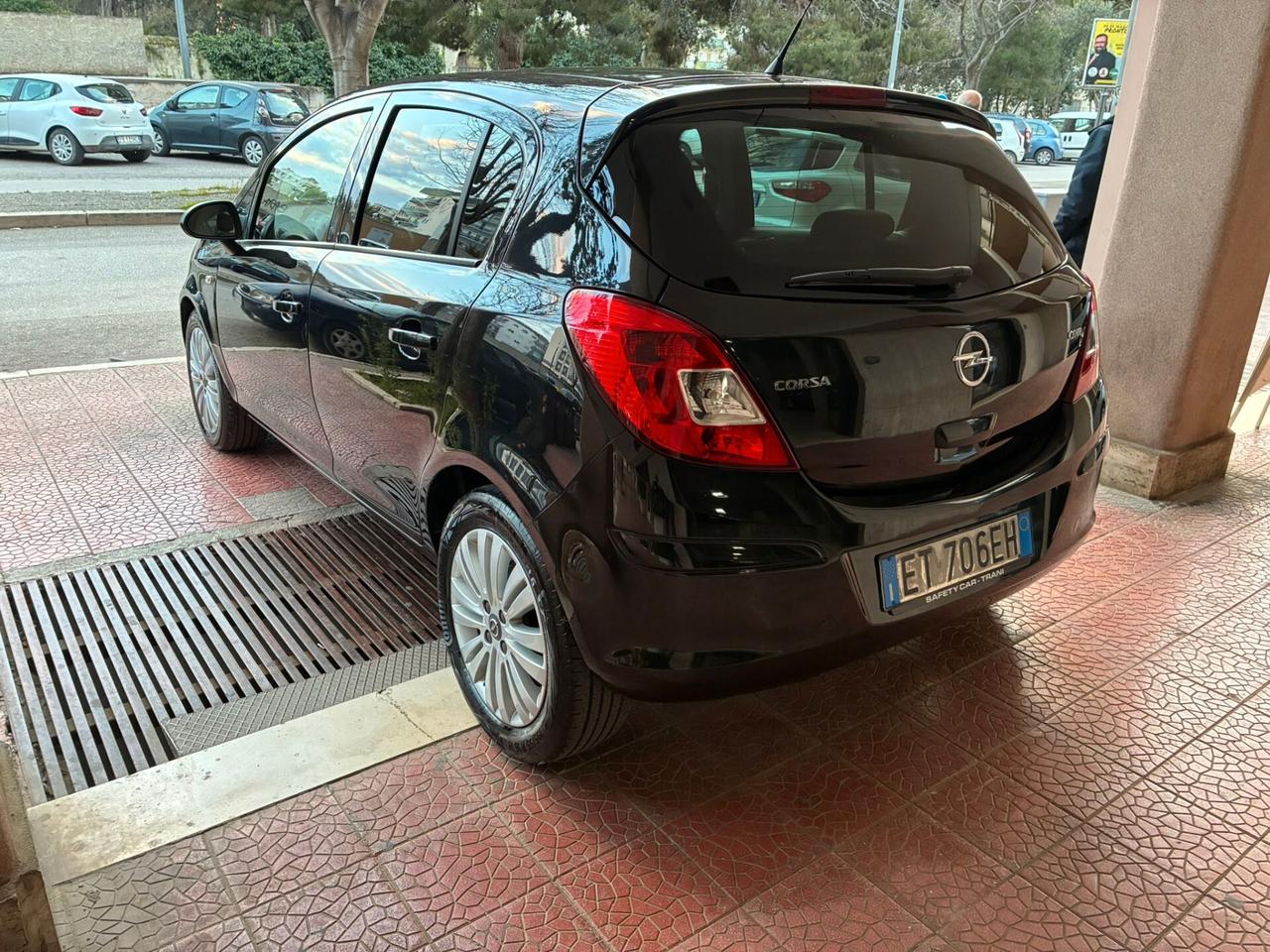 Opel Corsa 1.3CDTI 75CV 5p perfetta-13