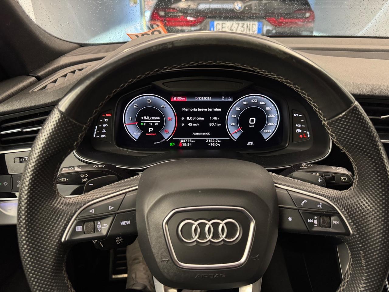 Audi Q8 45 TDI quattro tiptronic S-LINE