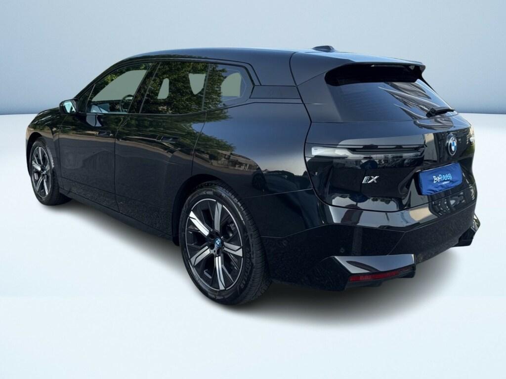 BMW iX 50 pacchetto sportivo xDrive
