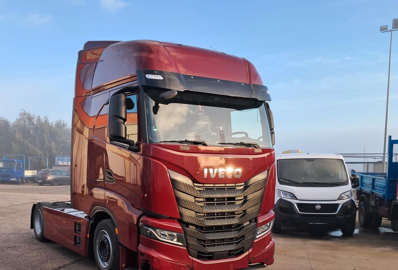 IVECO STRALIS AS440ST/480 (C20)