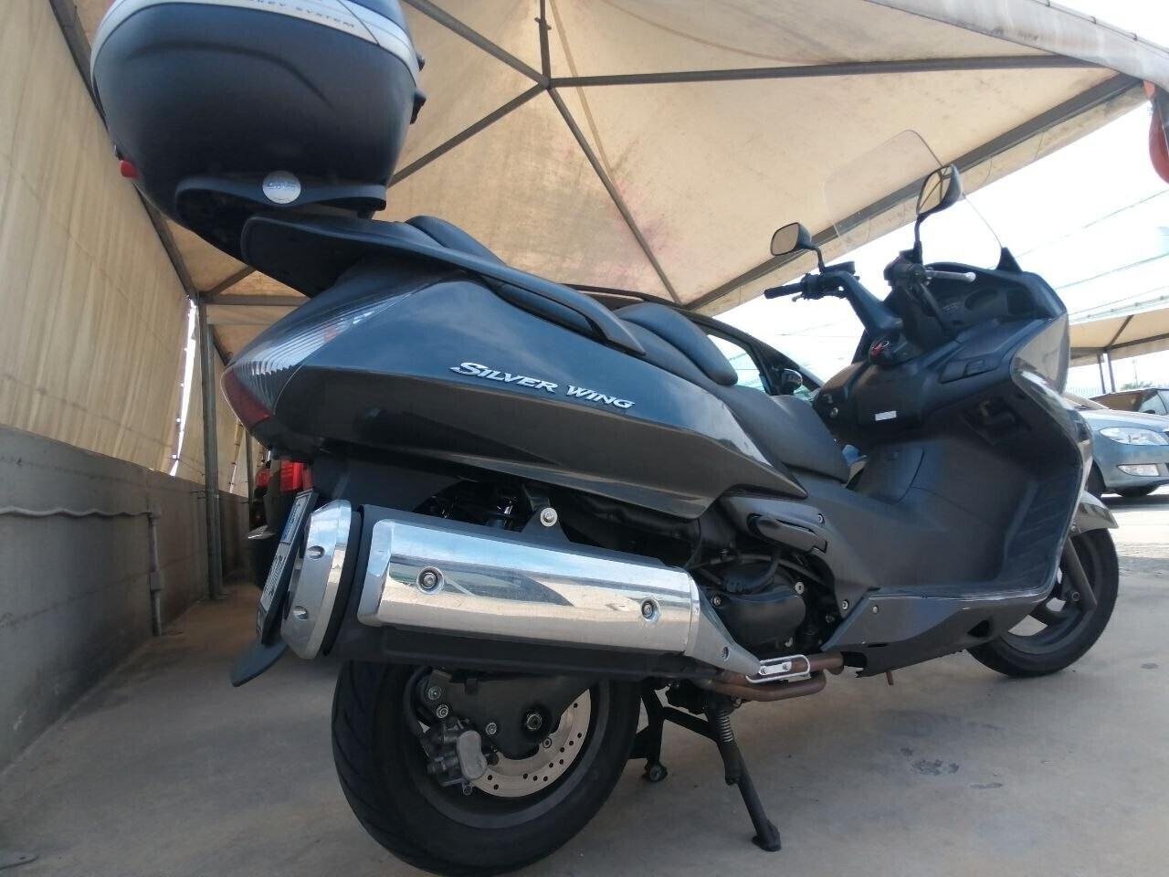 Honda Silver Wing 400
