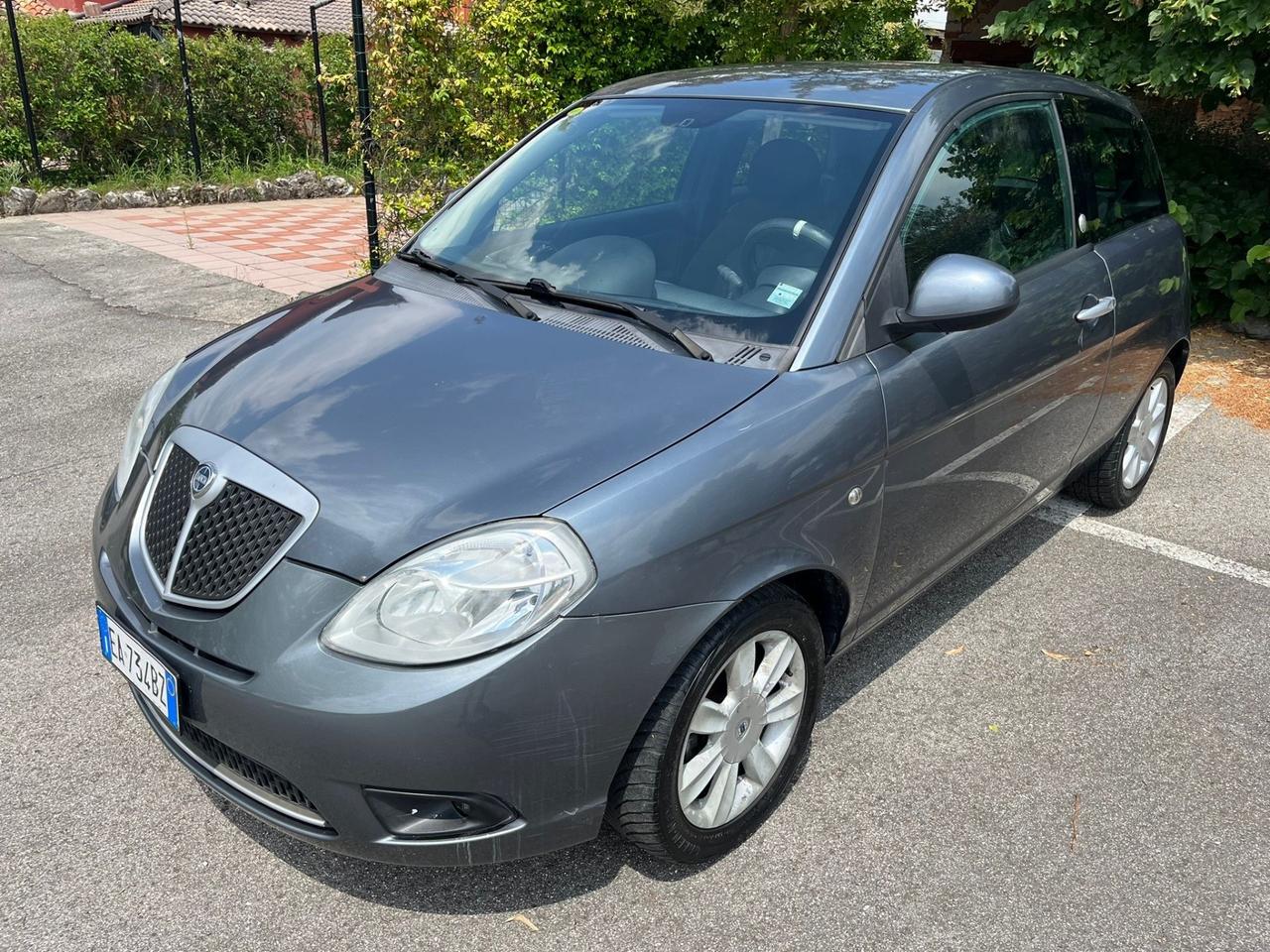 Lancia Ypsilon 1.4 Argento Ecochic GPL