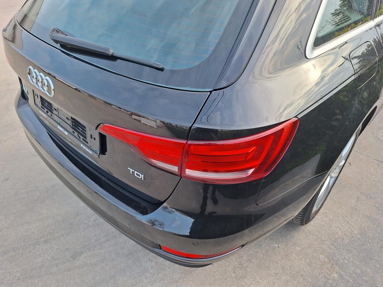 Audi A4 Avant 2.0 TDI 150 CV S tronic line edition