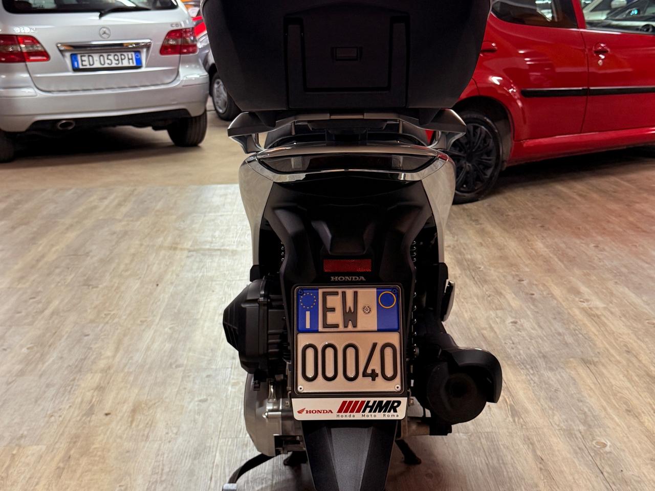 SPETTACOLARE HONDA SH 150 ABS UNICO PROPRIETARIO CON SOLI 6.415 KM
