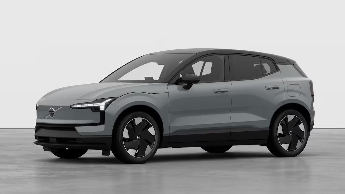 VOLVO EX30 Plus P5 Long Range Electric