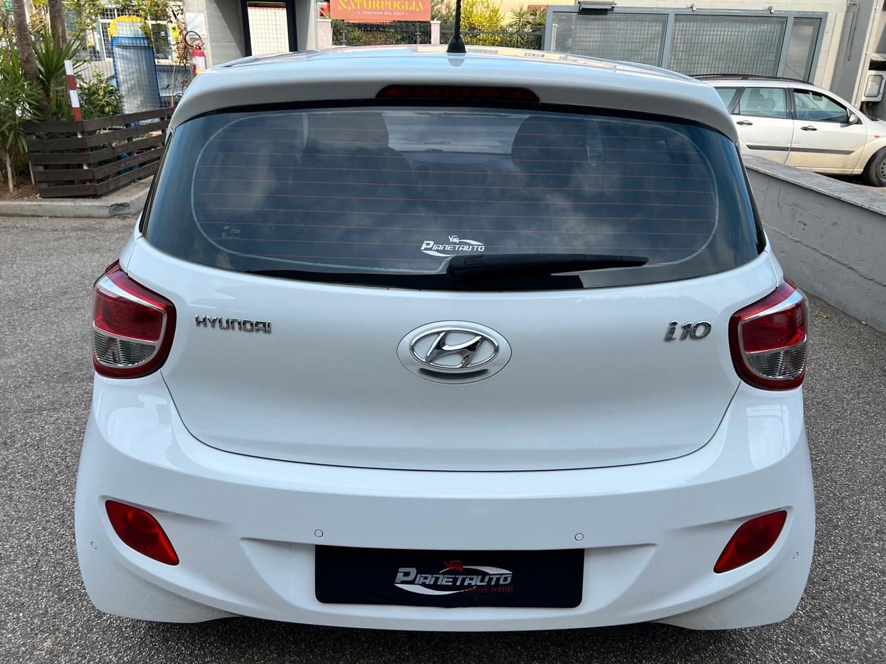 Hyundai i10 1.0 Comfort OK NEOPAT. TELCLIMA/PDC PERFETTA