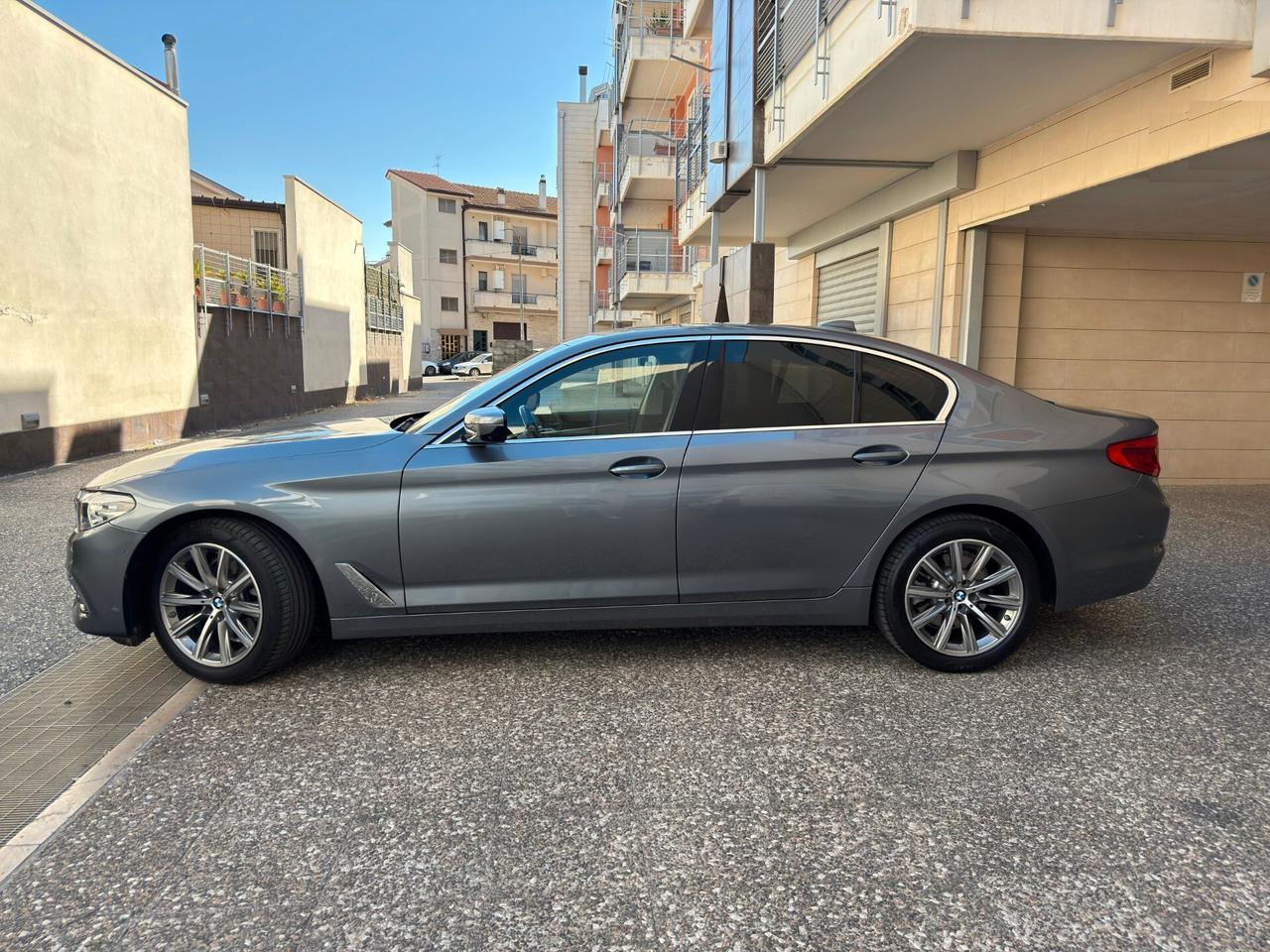 Bmw 520d 48V xDrive Luxury MHEV 190 cv