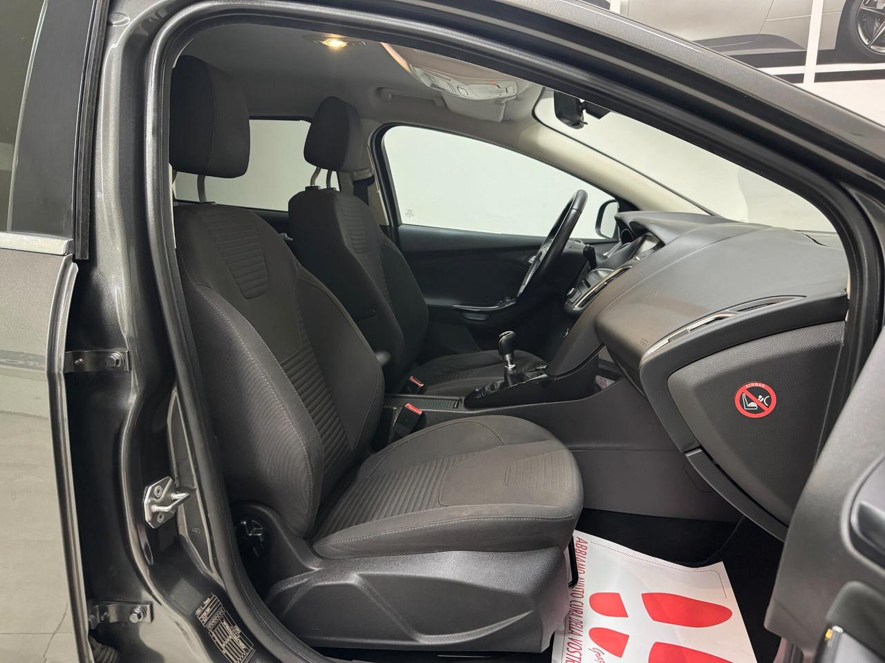 Ford Focus Titanium / 1.5 TDCi 120 CV /SW/