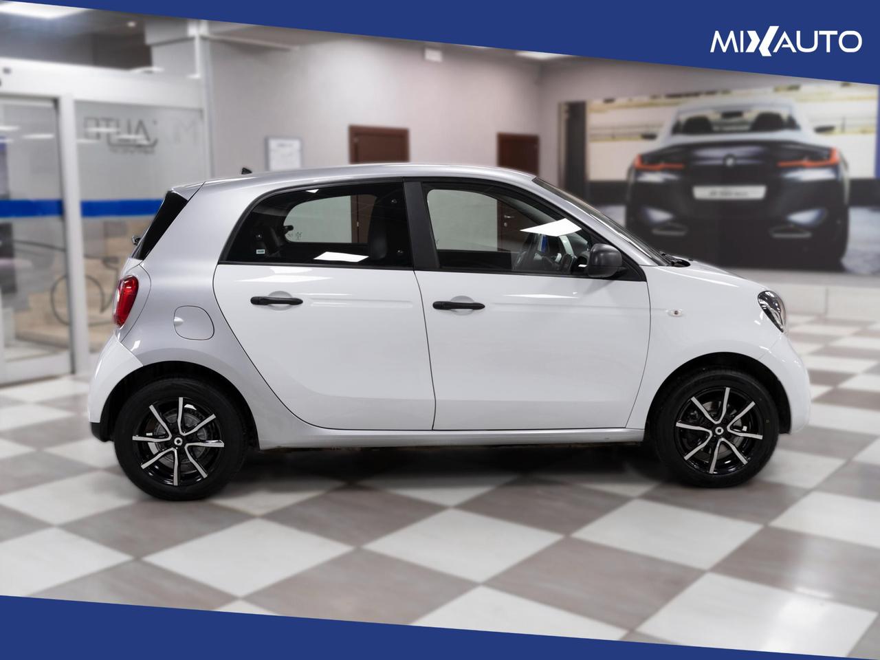 Smart ForFour 1.0 Youngster 71cv Twinamic