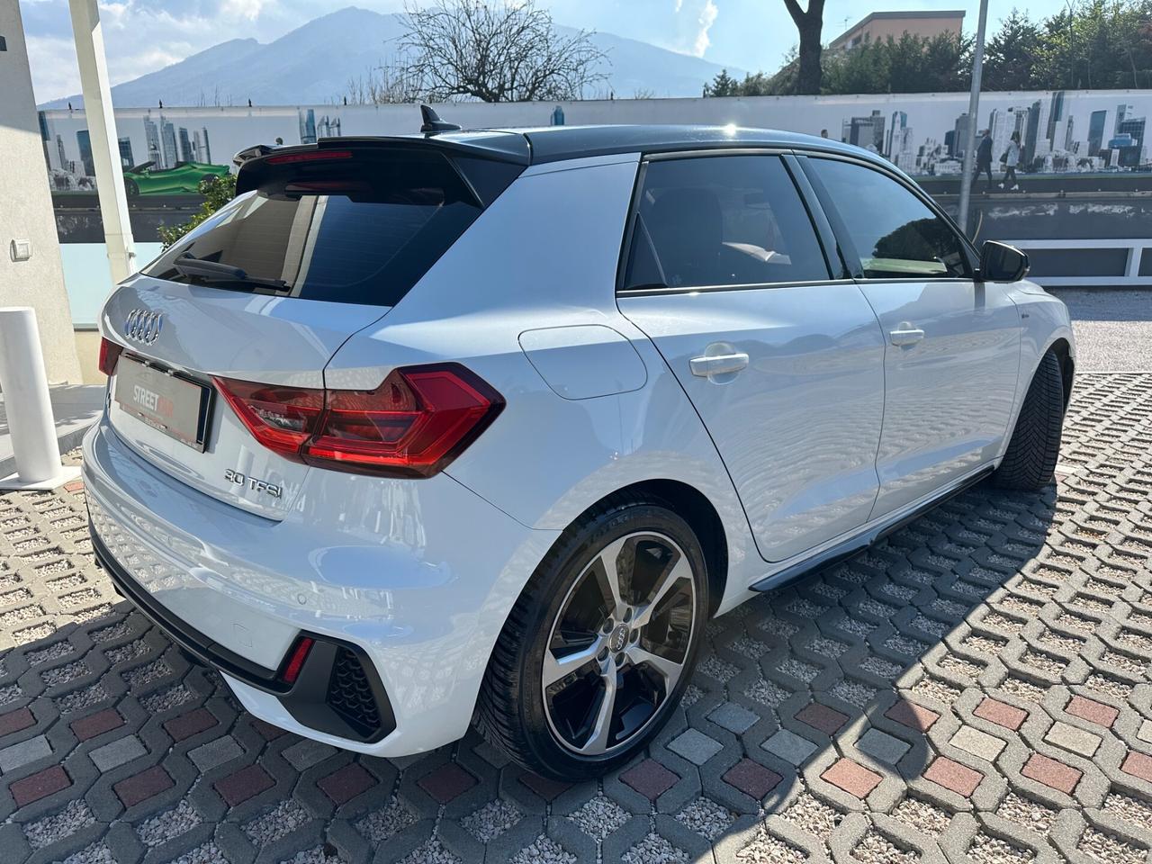 Audi A1 SPB 30 TFSI S line edition