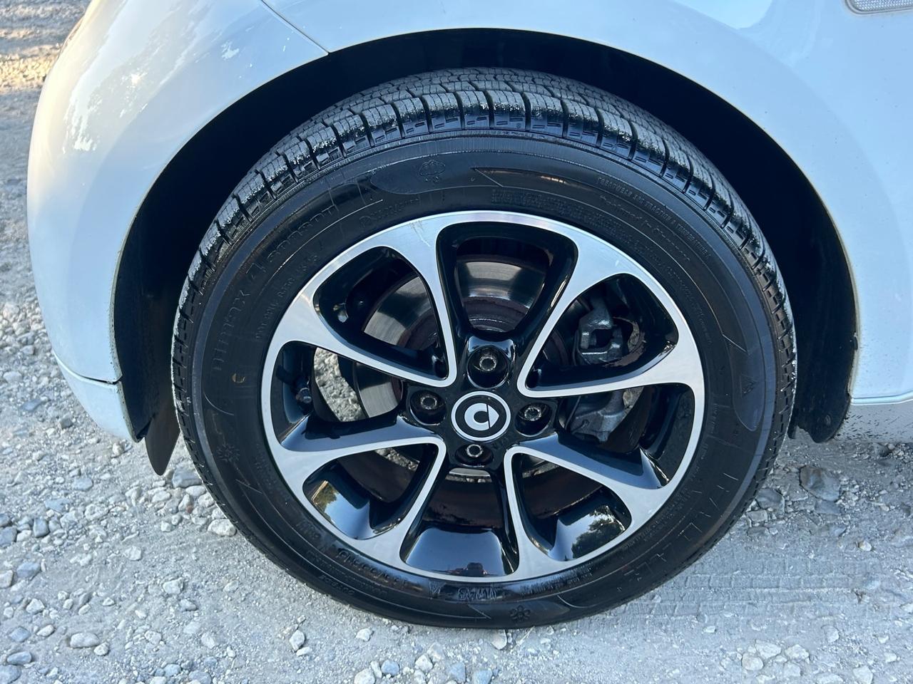Smart ForTwo 70 1.0 twinamic Prime neopatentati permute
