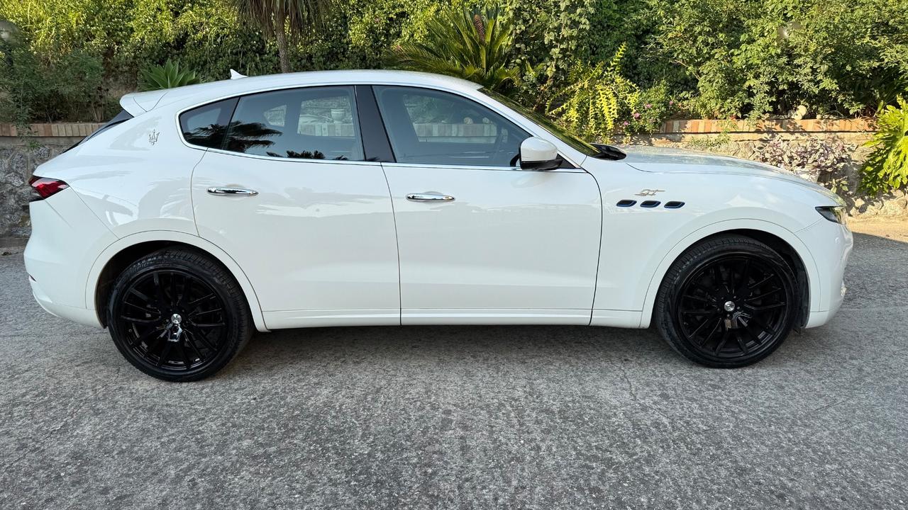 Maserati Levante MHEV 330 CV AWD GT