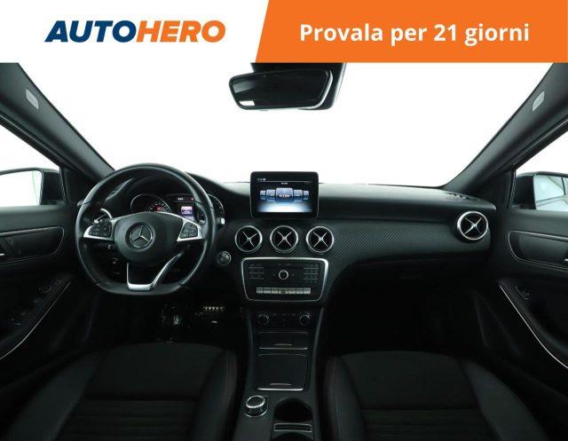 MERCEDES-BENZ A 200 d Automatic Premium