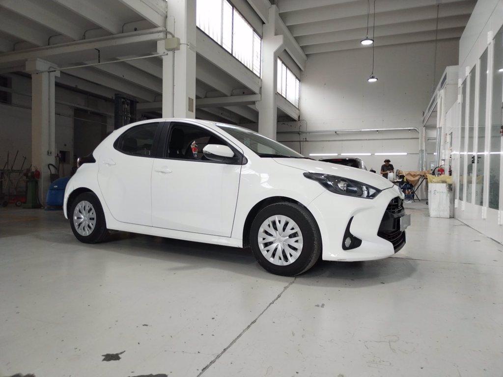 TOYOTA Yaris 1.0 active del 2023