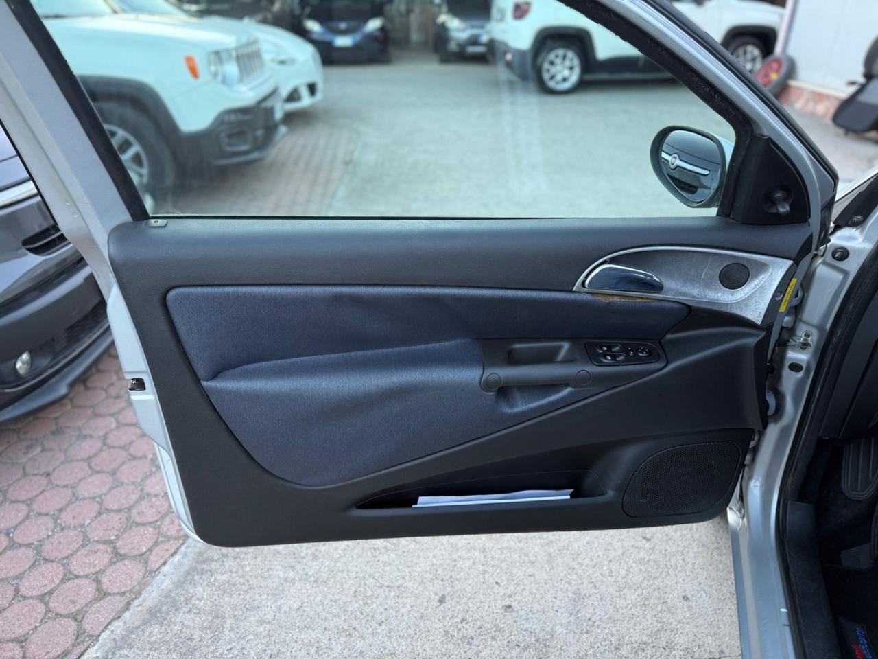 Lancia Ypsilon 1.2 Argento KM CERTIF