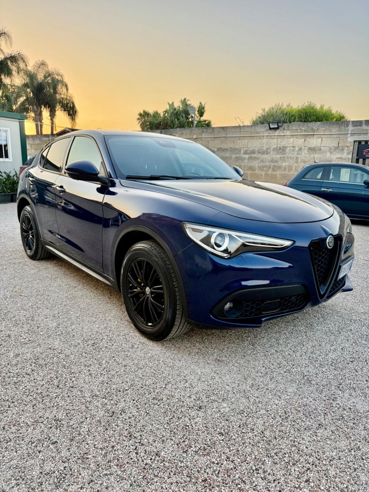Alfa Romeo Stelvio 2.2 distribuzione pompa olio tagliando ok AT8 Q4 Executive