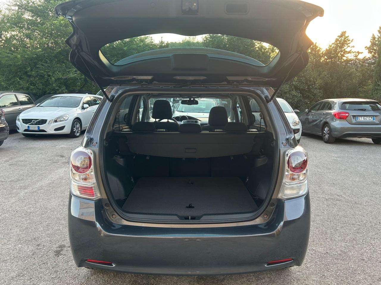 Toyota Verso 2.0 D tetto panoramico Euro5