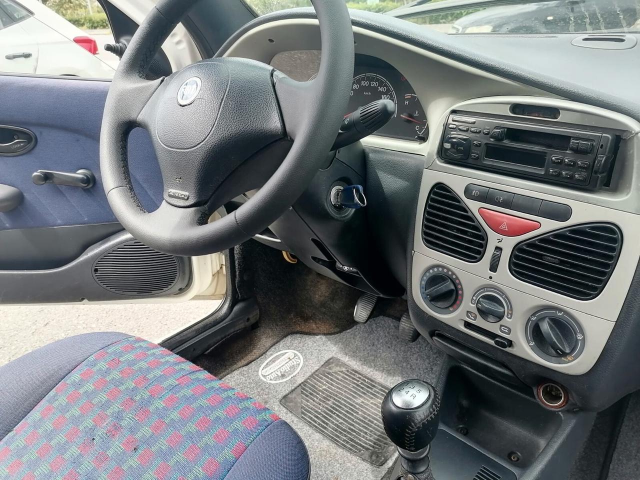 Fiat Strada 1.9 JTD – 2004