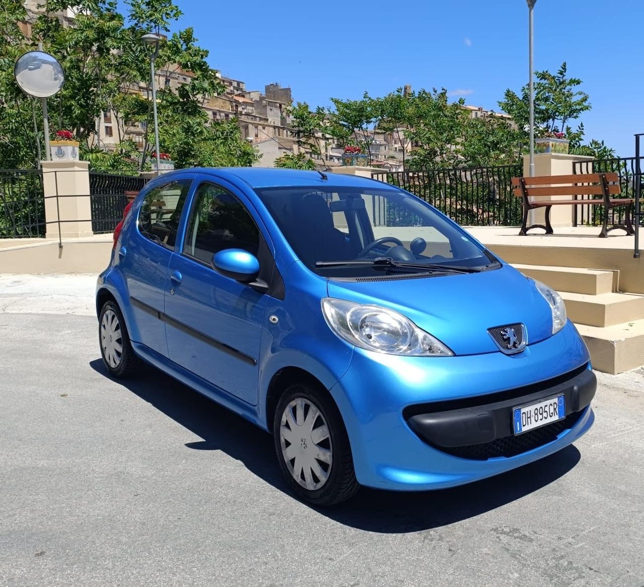 Peugeot 107 1.0 68CV 5p. Plaisir