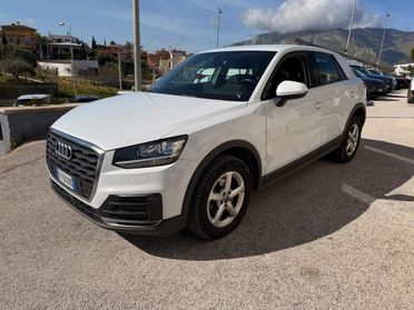 AUDI Q2 30 TDI S tronic Business