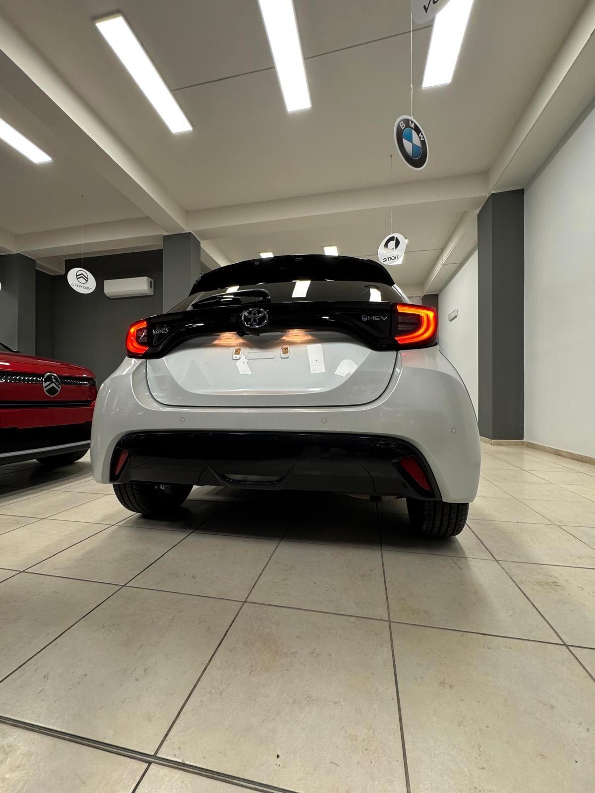 Toyota Yaris 1.5 130 Hybrid 5 porte Lounge