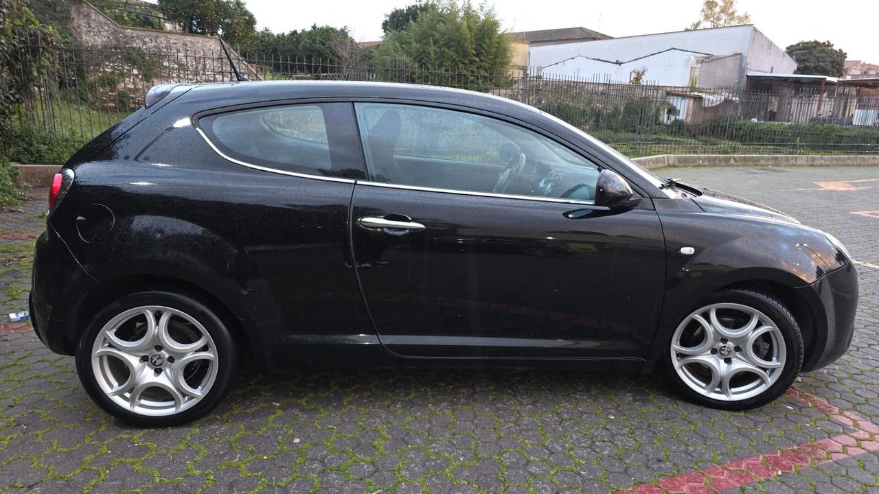 Alfa Romeo MiTo 1.3 JTDm-2 95 CV S&S Distinctive Sport Pack