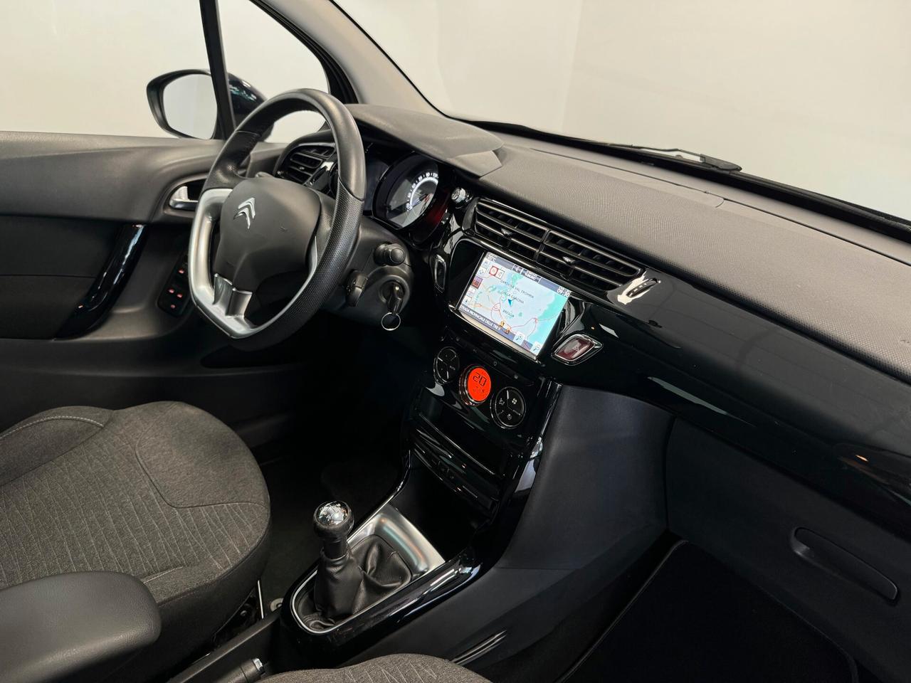 Citroen C3 PureTech 82 Exclusive NEOPATENTATI NAVI 55.000 KM