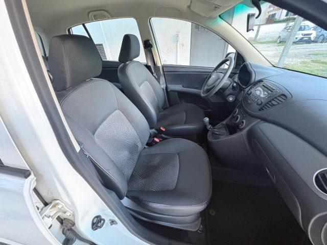 HYUNDAI i10 1.1 12V EURO 5 BENZ OK NEOP POCHISSIMI CHILOMETRI