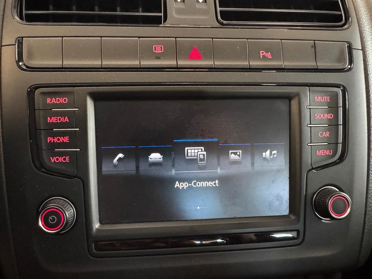 Volkswagen Polo 1.0 MPI BENZ 60CV 5P TRENDLINE 2016