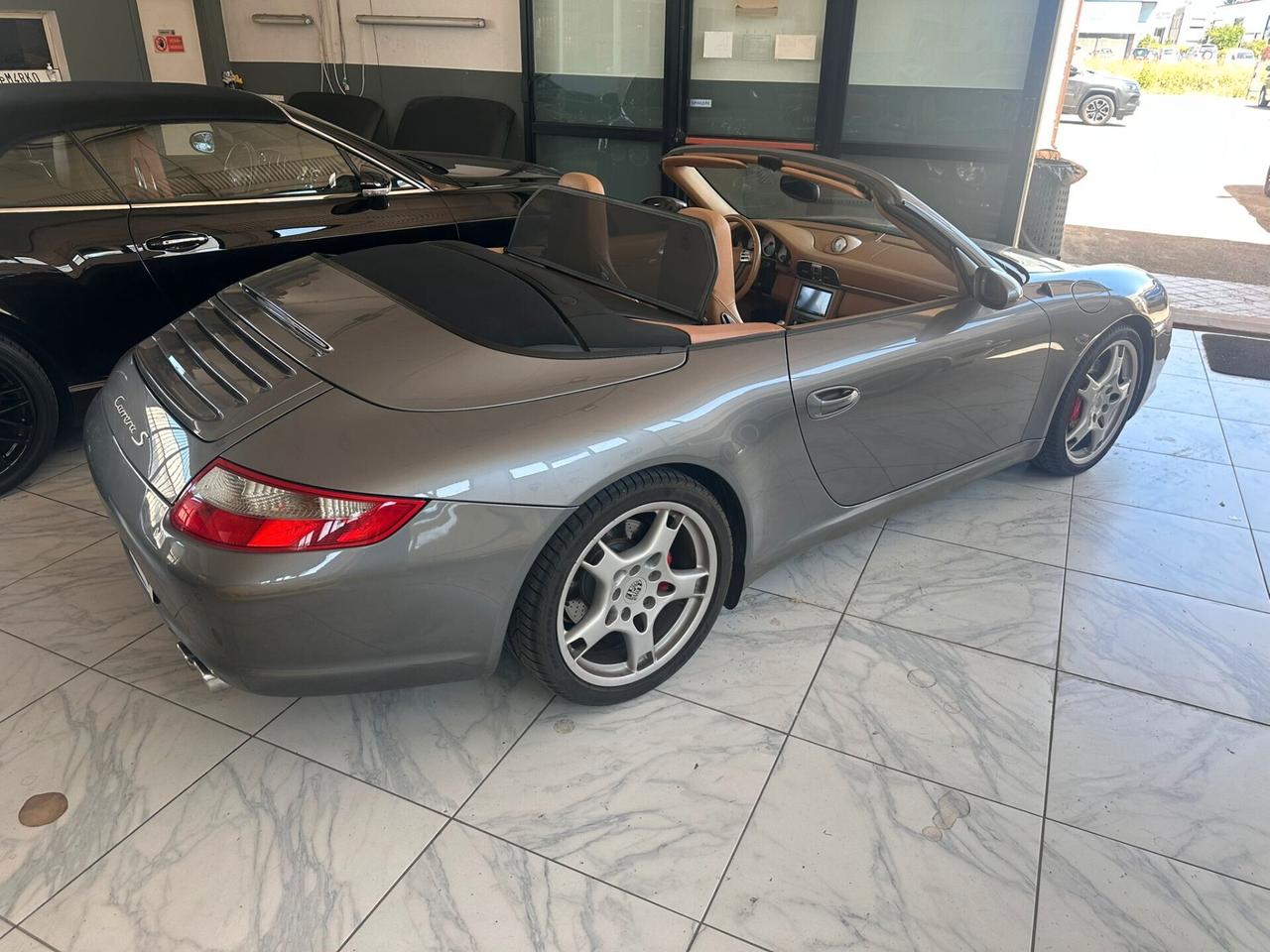 Porsche 911 Carrera S Cabriolet