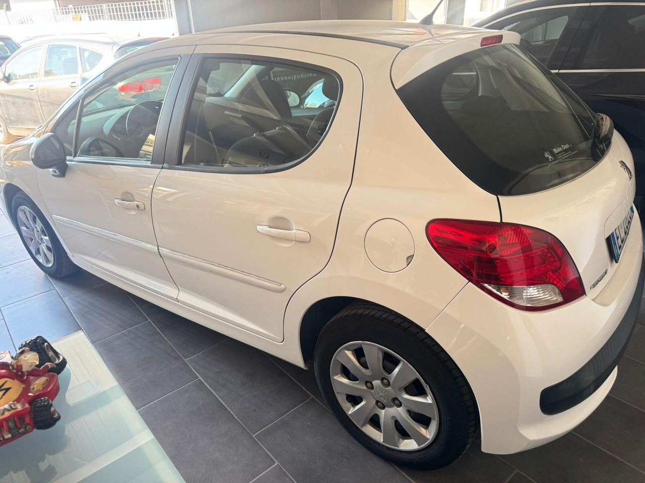 Peugeot 207 1.4 HDi 70CV 5p. Allure unico proprietario