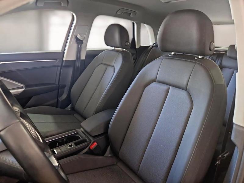 AUDI Q3 35 TDI S TRONIC BUSINESS ADVANCED SUV