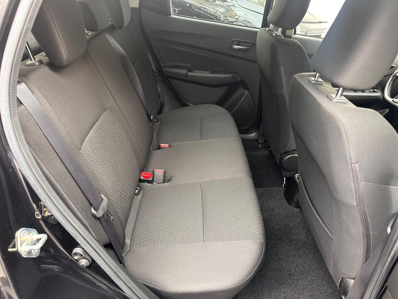 Suzuki Swift 1.2 Hybrid Top