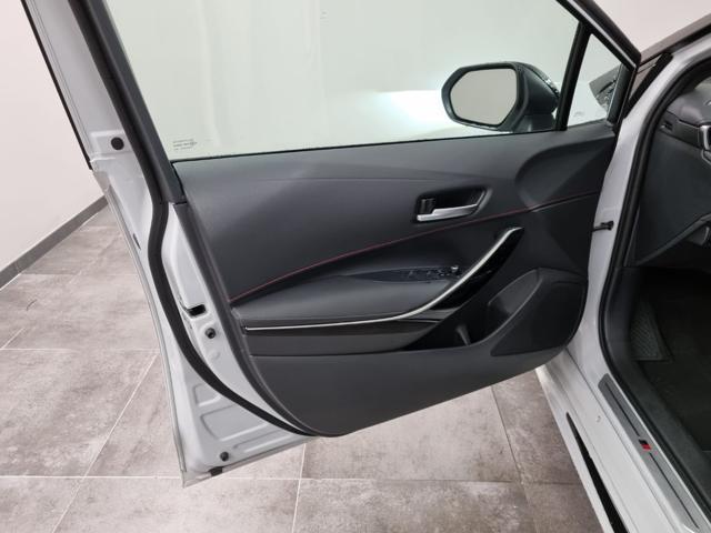 TOYOTA Corolla 2.0 Hybrid GR SPORT