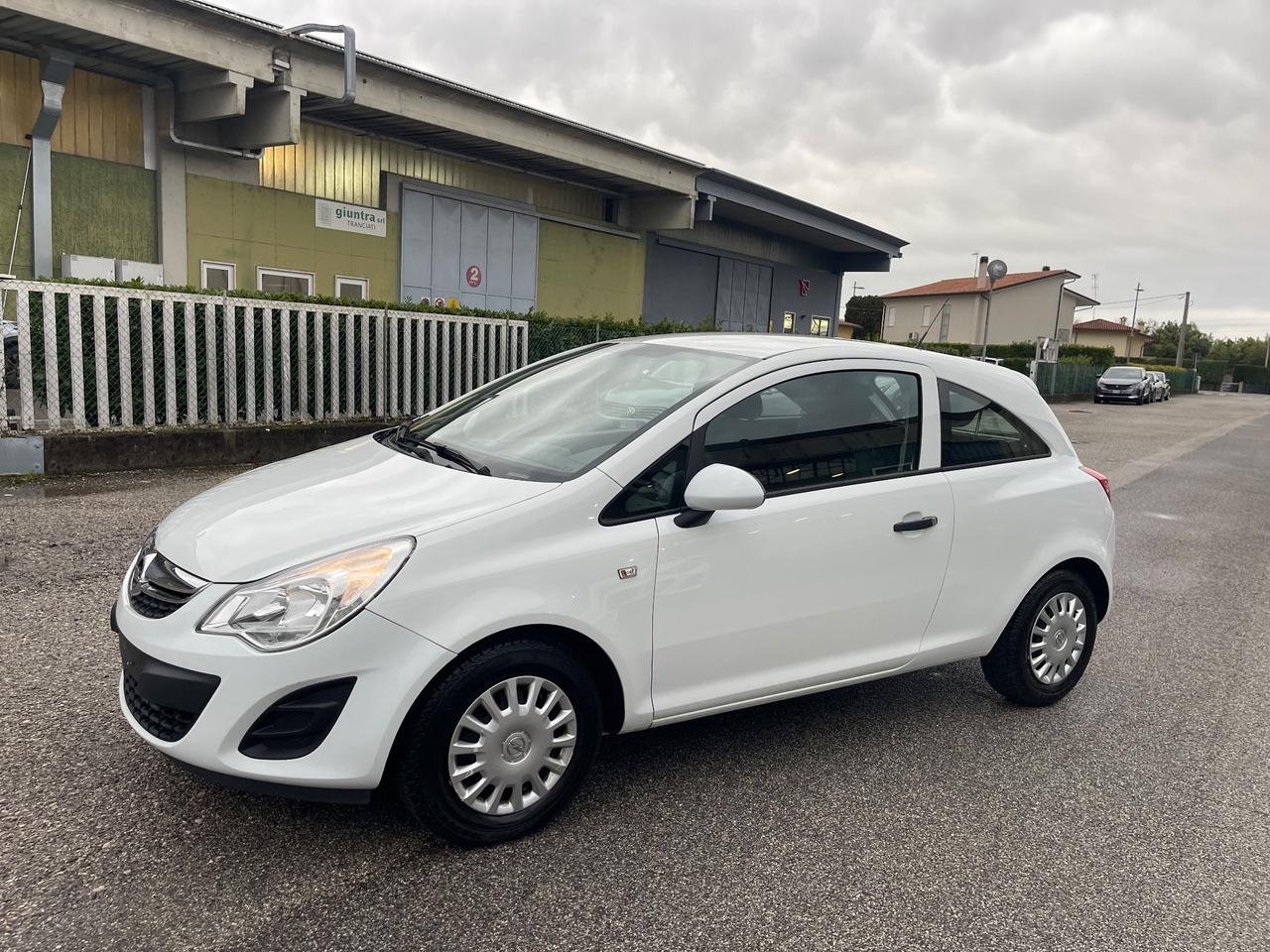 Opel Corsa 1.2 3 porte Elective