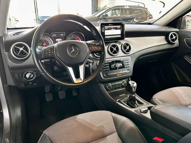 MERCEDES-BENZ GLA 180 CDI Premium