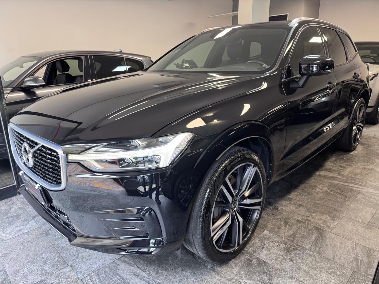Volvo XC60 2.0 190 D4 AWD R-design IVA esposta