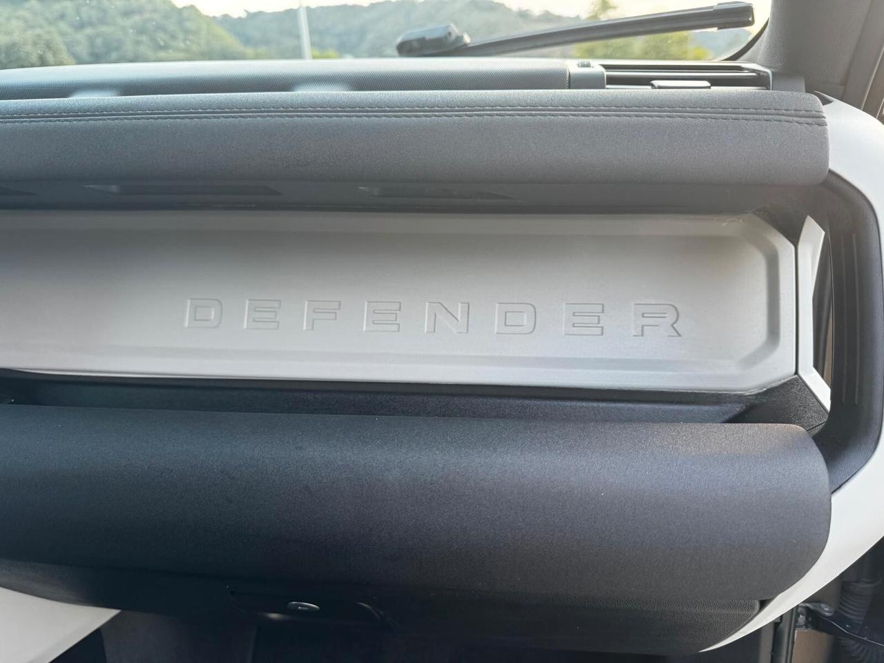 Land Rover Defender 90 3.0D I6 250 CV AWD Auto X-Dynamic HSE