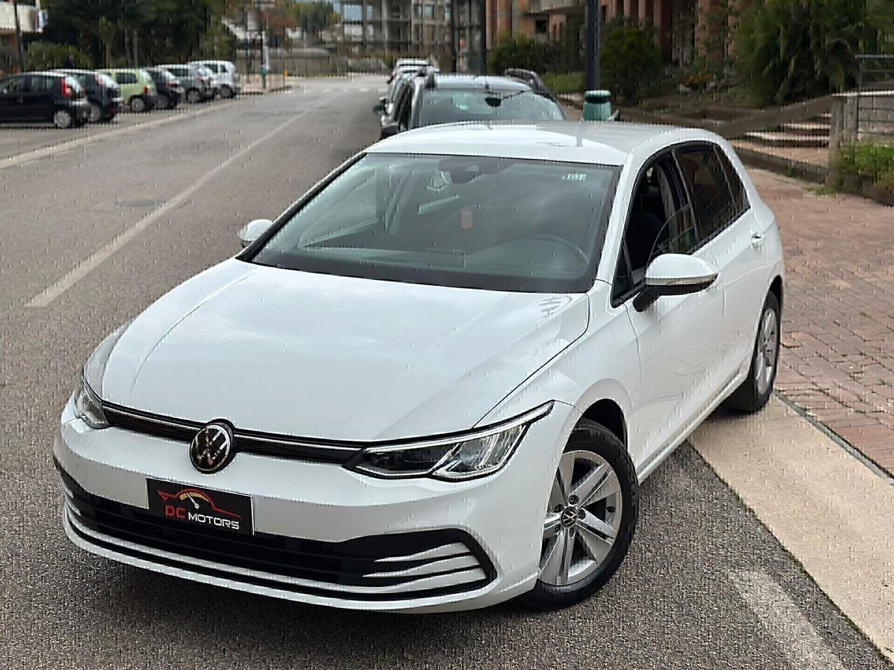 Volkswagen Golf 1.0 eTSI EVO DSG Life -USATO GARANTITO-