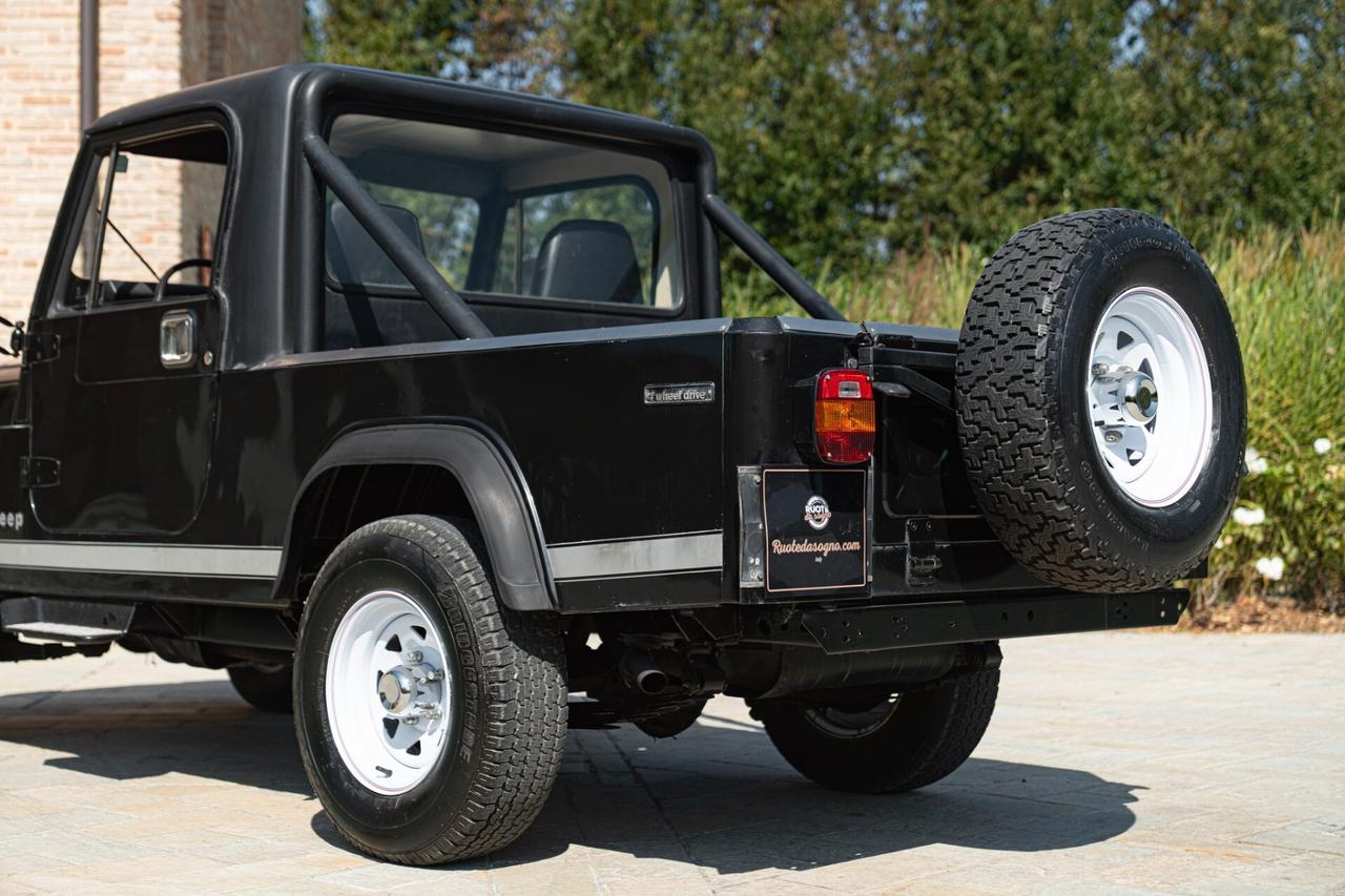 Jeep CJ-8 SCRAMBLER - RDS01618