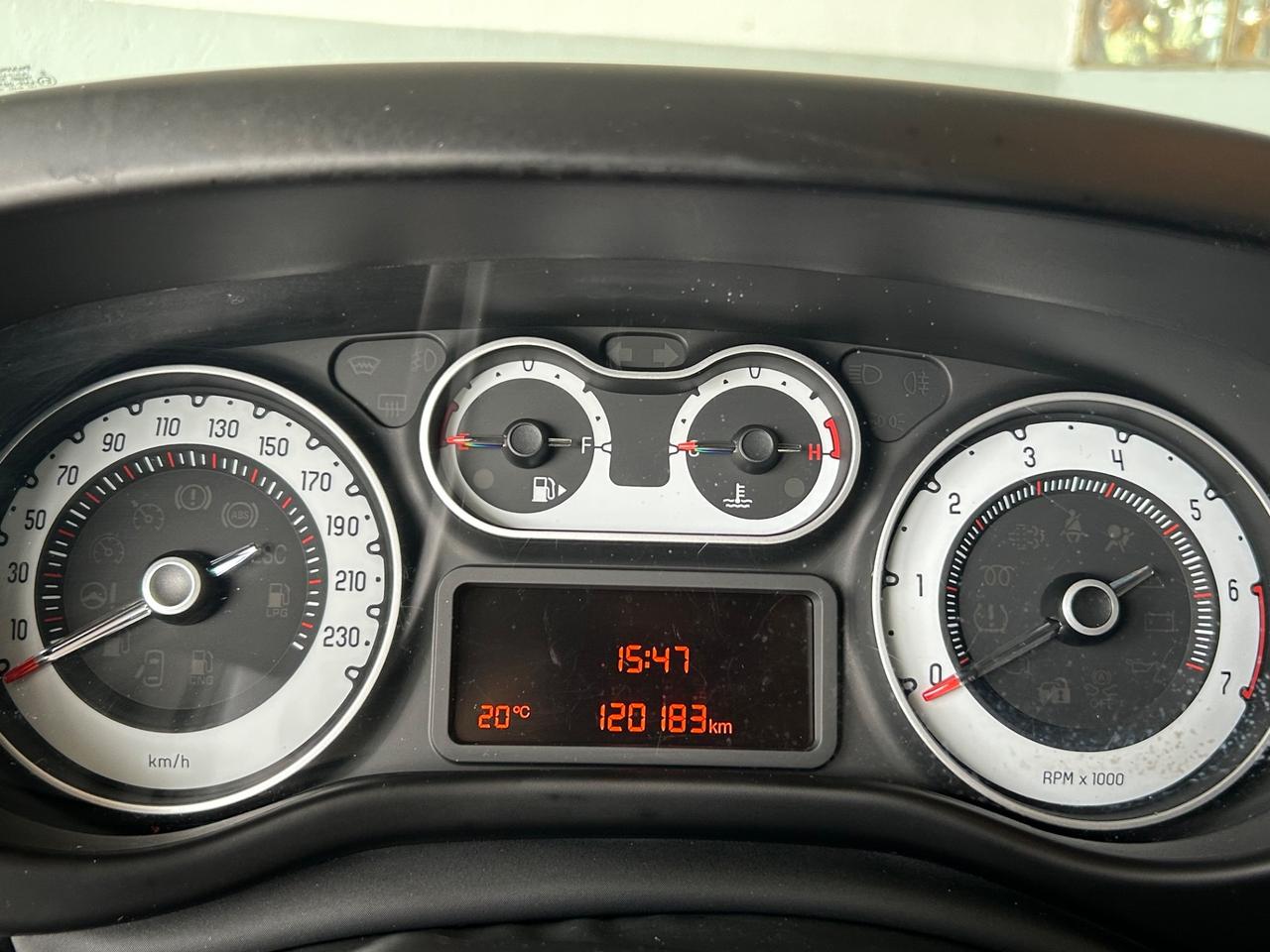 Fiat 500L 1.4 95 CV Trekking *FULL OPTIONAL*