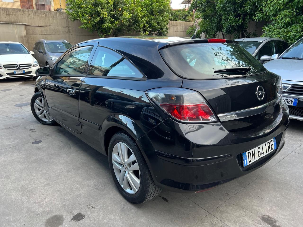 Opel Astra 1.3 CDTI ecoFLEX 5 porte Enjoy