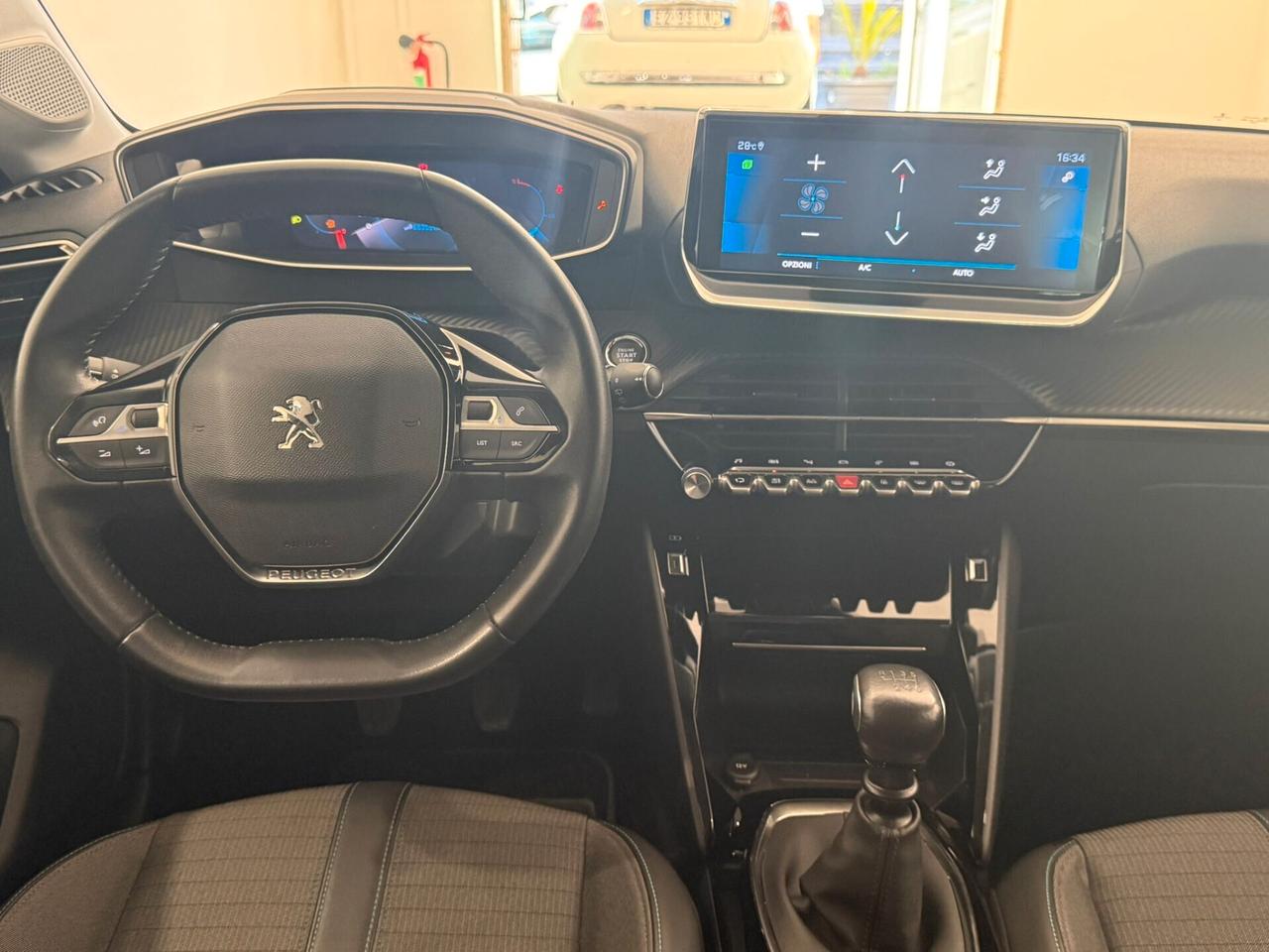 Peugeot 208 1.5 DIESEL 100CV 60.000KM 2020