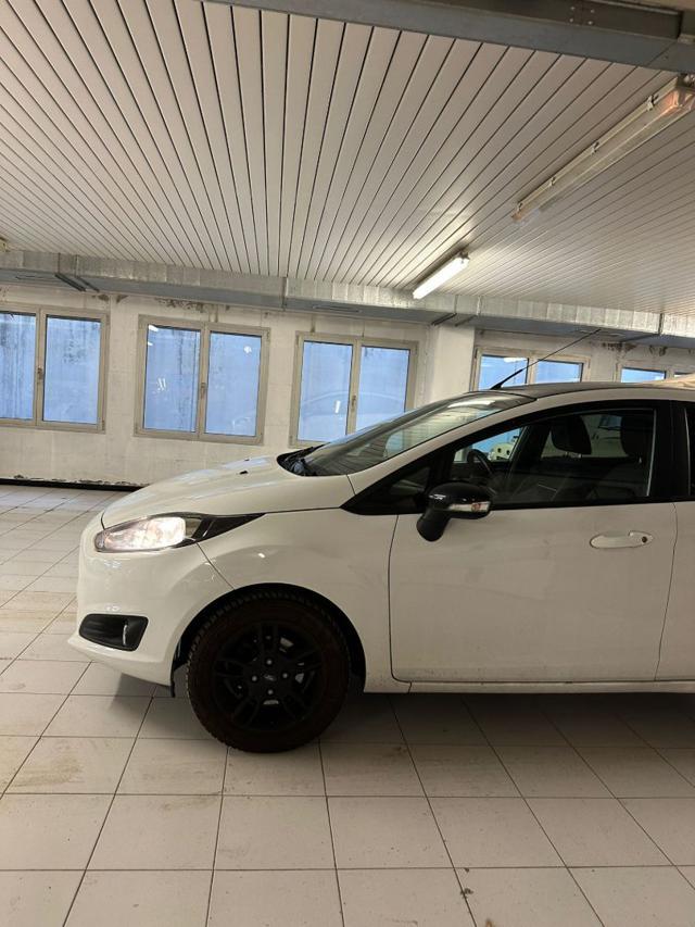 FORD Fiesta 1.4 5 porte Bz.- GPL Black & White Edition